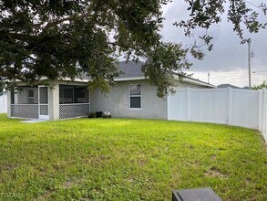 3717 NE 13th Ave in Cape Coral, FL - Building Photo - Building Photo