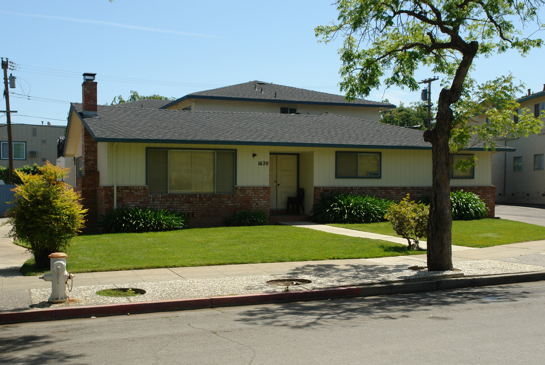 1620 Ottawa Ct in Sunnyvale, CA - Building Photo