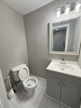 422 N East Ave in Baltimore, MD - Building Photo - Building Photo