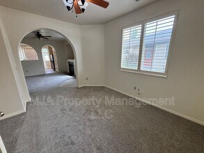 212 Caleb Dr in North Salt Lake, UT - Building Photo - Building Photo