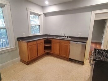 17 Mt Ida Rd, Unit 2 in Boston, MA - Building Photo - Building Photo