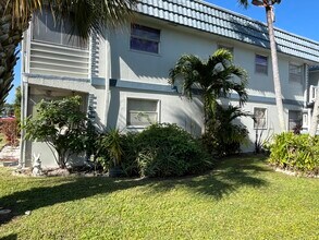 300 Tuscany F in Delray Beach, FL - Building Photo - Building Photo