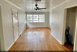 4725 Kinglet St in Houston, TX - Building Photo - Building Photo