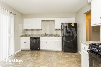 1220 Lehnertz Cir in Aurora, IL - Building Photo - Building Photo