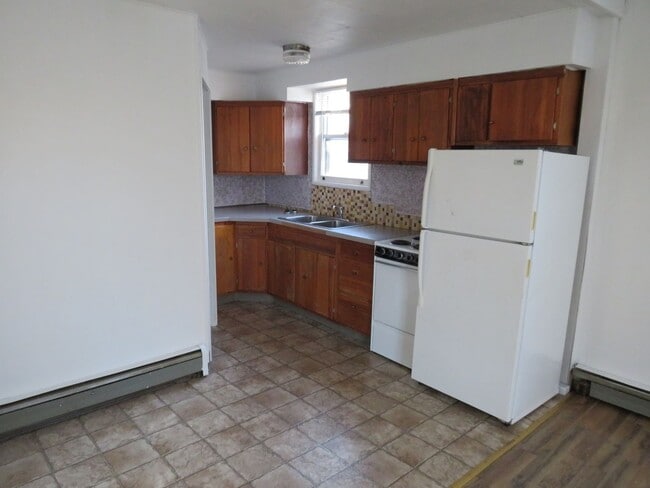 144 Yellowstone Ave in Billings, MT - Foto de edificio - Building Photo