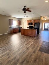 1017 Fairbank Ln in Chelsea, AL - Foto de edificio - Building Photo