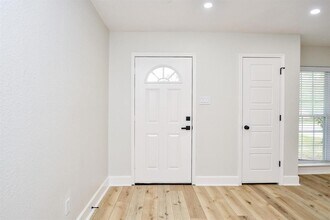 5642 Cartagena St in Houston, TX - Building Photo - Building Photo