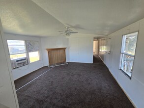 1801 S Business 45 in Corsicana, TX - Building Photo - Building Photo