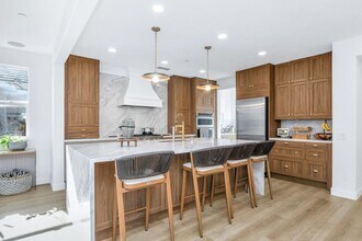 1045 Martinez Dr in Brentwood, CA - Building Photo - Building Photo