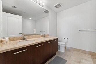 410 Evernia St in West Palm Beach, FL - Foto de edificio - Building Photo