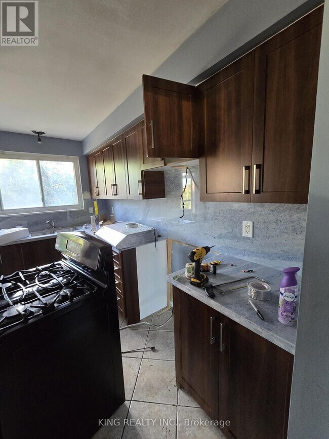 11 Durham Crescent in Brampton, ON - Building Photo - Building Photo