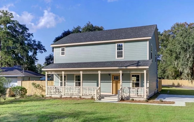 property at 3104 Lincoln St