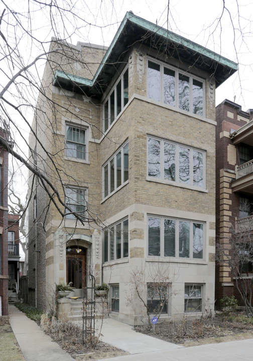 1318 W Thorndale Ave in Chicago, IL - Building Photo