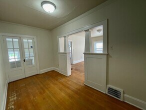 307 S Monroe Ave in Green Bay, WI - Foto de edificio - Building Photo