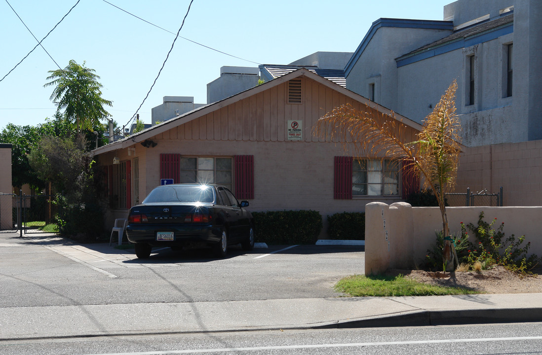 The Bungalow in Phoenix, AZ - Building Photo