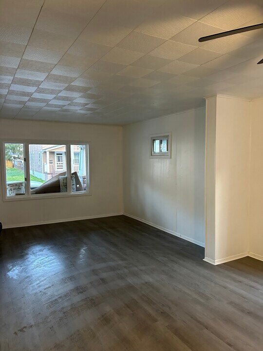 76 Weaver St in Buffalo, NY - Building Photo