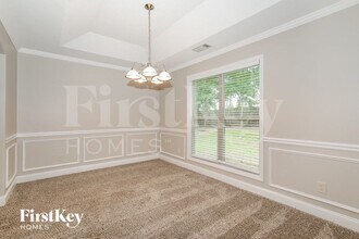 1043 Blakewood Ct in Bethlehem, GA - Building Photo - Building Photo