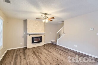 407 Emerald Trce in Jonesboro, GA - Foto de edificio - Building Photo