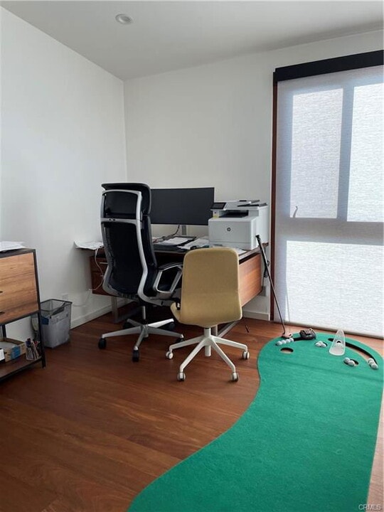 1501 Crest Dr in Manhattan Beach, CA - Building Photo