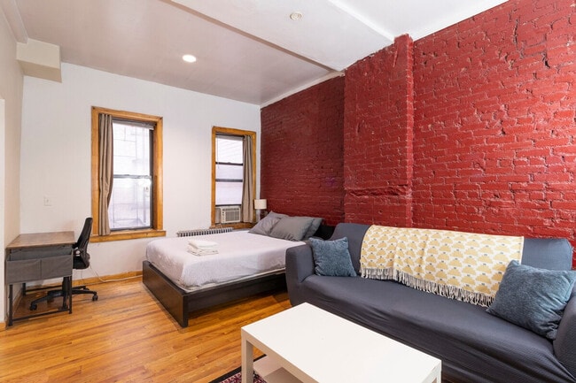 329 E 94th St, Unit SI ID1032023P in New York, NY - Foto de edificio - Building Photo