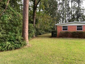 1915 Sunset Ln in Tallahassee, FL - Building Photo - Building Photo