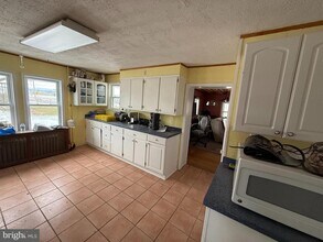 937 Main St in Mohrsville, PA - Building Photo - Building Photo