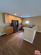 17844 Hartland St in Los Angeles, CA - Building Photo - Building Photo