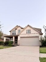 24323 Marcello Lakes Dr in Katy, TX - Building Photo
