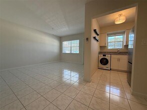 1810 NE 56th St in Fort Lauderdale, FL - Building Photo - Building Photo
