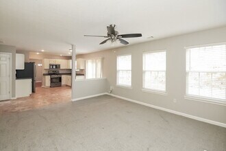 4969 Saddle Creek Cir in Ellenwood, GA - Building Photo - Building Photo