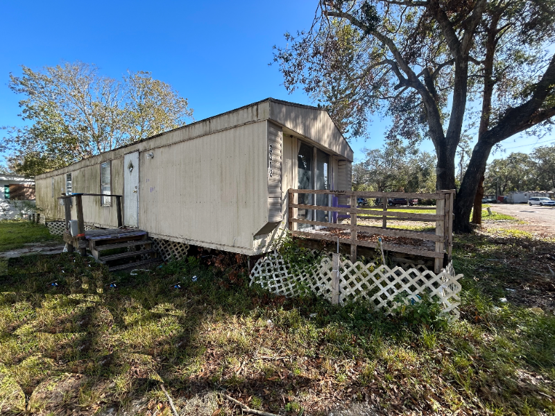 3312 Pine Needle Dr in Ruskin, FL - Building Photo