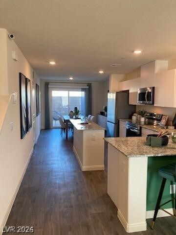 7285 Arroyo Crossing Pkwy in Las Vegas, NV - Building Photo - Building Photo