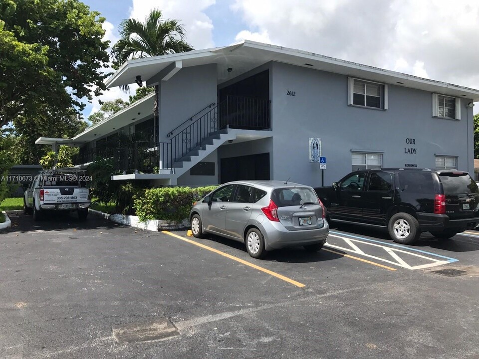 2612 Johnson St in Hollywood, FL - Building Photo