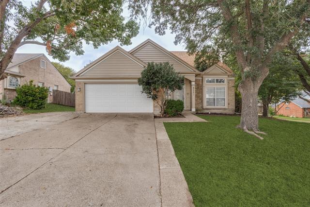 property at 8113 Azzura Dr