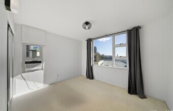 215 N King St, Unit 803 in Honolulu, HI - Foto de edificio - Building Photo