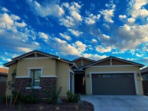 9329 W Sells Dr in Phoenix, AZ - Building Photo - Building Photo