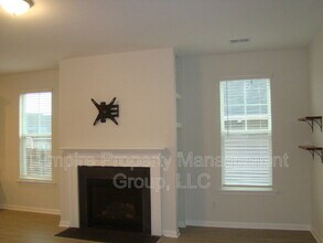 1326 Montford Dr in Elgin, SC - Building Photo - Building Photo