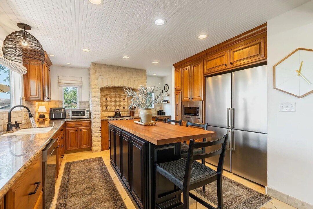 3393 Patterson Way in El Dorado Hills, CA - Building Photo