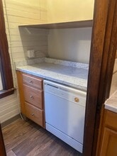 259 High St, Unit 1 in Fitchburg, MA - Foto de edificio - Building Photo