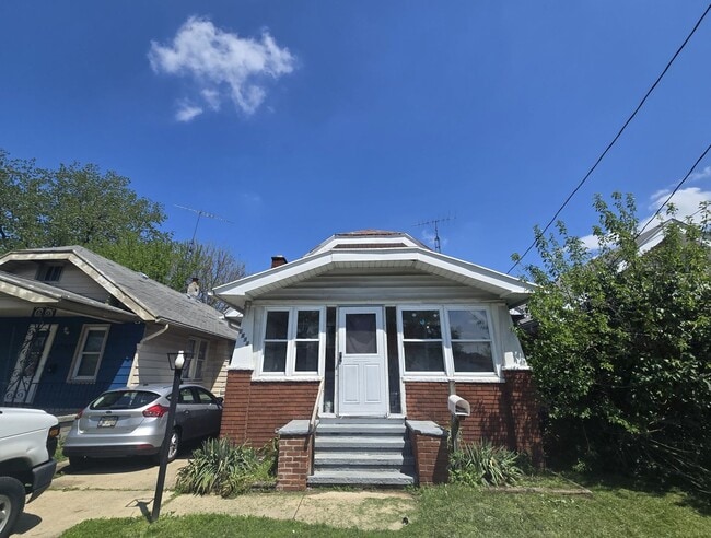 property at 1834 Berdan Ave