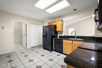 12635 Chapeltown Cir E in Jacksonville, FL - Building Photo - Building Photo