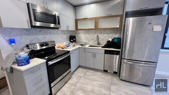 BERGEN STREET in Brooklyn, NY - Building Photo