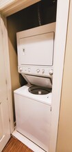 155 E Broad St, Unit Apt # 213 in Spartanburg, SC - Building Photo - Building Photo