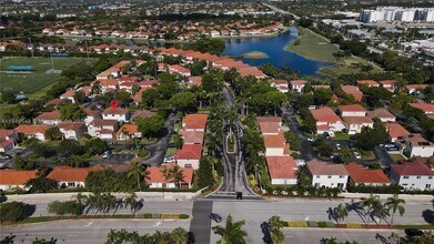 5585 NW 102nd Pl in Doral, FL - Building Photo - Building Photo