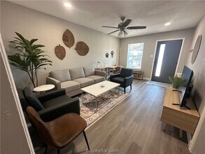 1222 Georgia St in College Station, TX - Building Photo - Building Photo