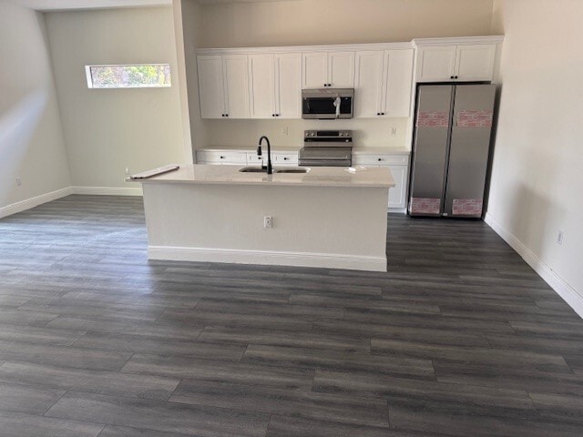 2215 Quality Life Ctr Wy in Ft. Myers, FL - Building Photo - Building Photo