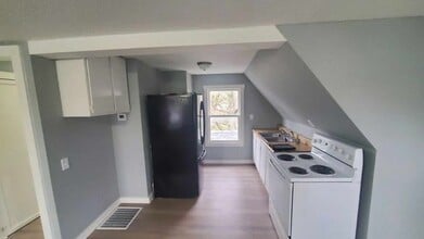 1009 E York St in Martinsville, IN - Building Photo - Building Photo