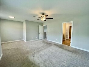 356 Kensington Dr in Spring Lake, NC - Building Photo - Building Photo