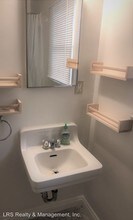 11047 Hesby St in Los Angeles, CA - Building Photo - Building Photo