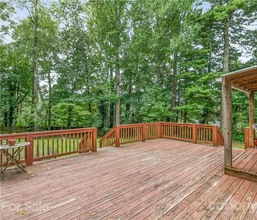28 White Pine Dr in Asheville, NC - Building Photo - Building Photo